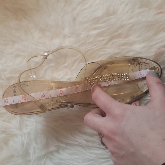 True vintage lucite Cinderella heels - Picture 8 of 8